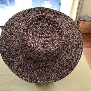 Jessica Simpson print summer hat. 50%cotton,50% straw. 4” brim, 16” W. Like new.